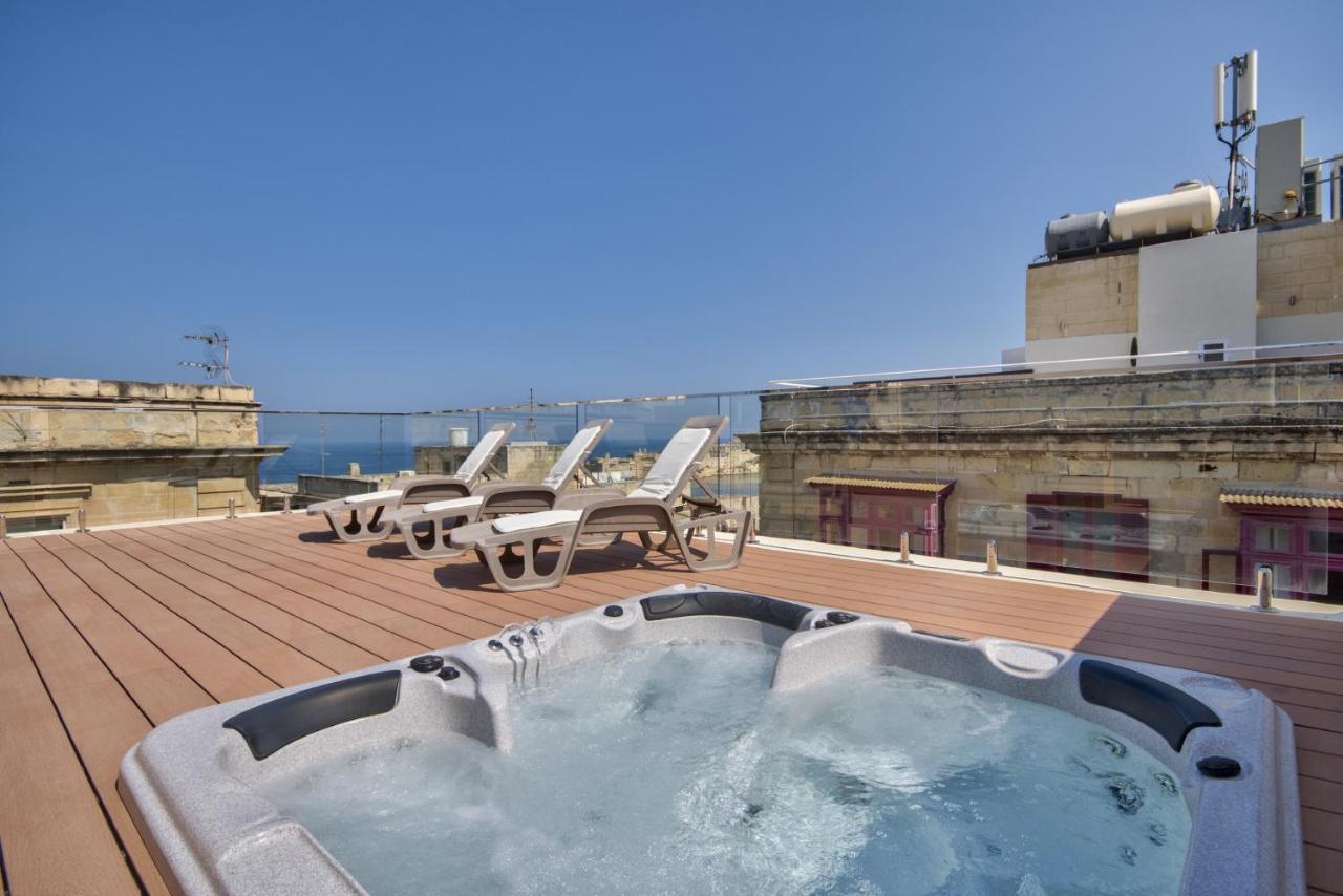 Valletta Luxe 3-Bedroom Duplex Penthouse With Sea View Terrace And Jacuzzi Eksteriør billede