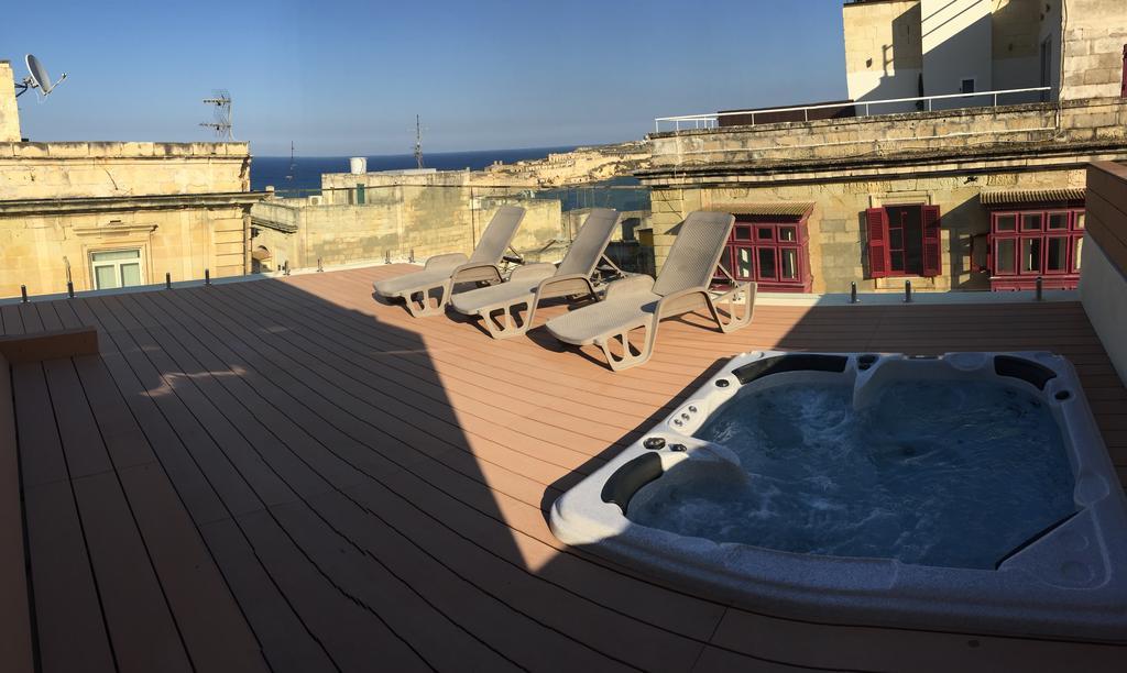 Valletta Luxe 3-Bedroom Duplex Penthouse With Sea View Terrace And Jacuzzi Eksteriør billede